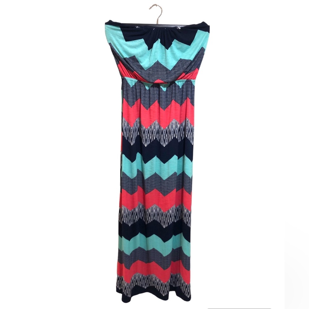 Three Pink Hearts Trixxi Chevron Print Maxi Dress Size Large